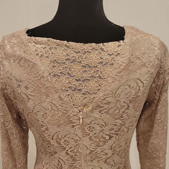 TAHARI, size 8,Mother of the bride - Picture 5 of 8